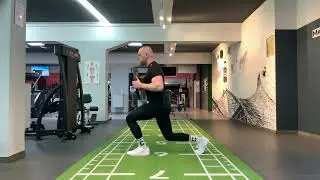 0786 | Front Hold Backwards/Reverse Lunge w/ Weight Plate
