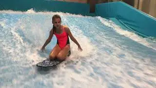 Серфинг в Питере на искусственной волне #SURF #flowrider #flowboarding