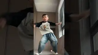 Catch My Breath | Hanghang: My Head Is too Big, A Little Unsteady 😂 #dance #cute #CatchMyBreath