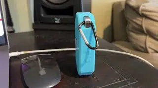 Altec Lansging Mini H20 dancing
