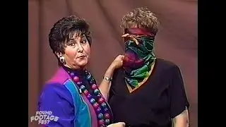 Scarf Peekaboo