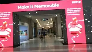 Dubai Live Walking Tour: Walking At Night on Sheikh Zayed Road, DIFC  District, Emirates Towers