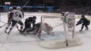 Senators&rsquo; Hammond injured making save