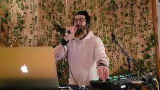 Peter Tosh - You Can't Blame The Youth - Performed by KWM  #petertosh #livelooping #reggae