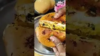 burger 🍔😋 paneer cheese burger #Shorts #youtubeshorts #nariskitchen