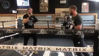 BILLY JOE SAUNDERS AMAZING PADWORK WITH BEN DAVISON! (MUST WATCH) (BLISTERING PACE)