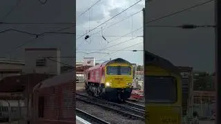 66710 & 66719 going through York station #railway #trainspotting #train #railway200#class66710#york￼
