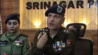 -An online fraud case was exposed in Srinagar and a non-local person was caught by the police.