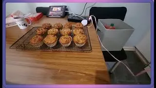 Cooking with the Cat-Girl : Christmas Muffins