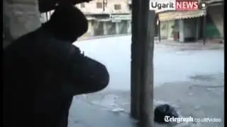 Syria: rebel fighters filmed on the attack in Idlib
