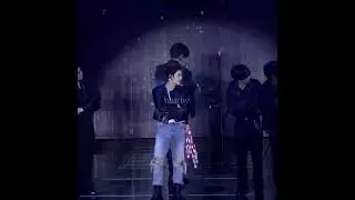 Zerobaseone performing “CRUEL” at FANCON