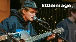 little image - Makeup (Live from The Big Room)
