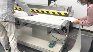 Conveyor belt edge sealing machine