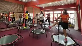 Sehat2 badan bersama d'arena Trampolin