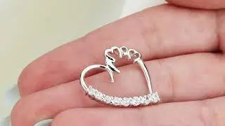 Art and Molly 925 Sterling Silver Mother Heart MOM Necklace with Cubic Zirconia 18