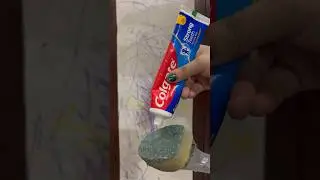 🤩🤫Easy way to remove stains from walls #usefulkitchenhacks #usefultips #viral #shorts #ytshorts 👍🔥🔥🔥