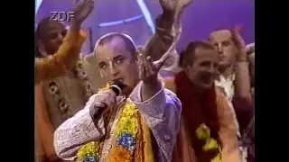 Boy George - Bow Down Mister (Hare-Krishna हरे कृष्णा) [live]