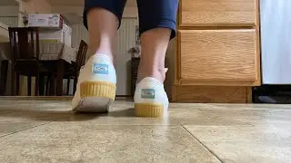 Unboxing TOMS shoes || #legorio #vlog