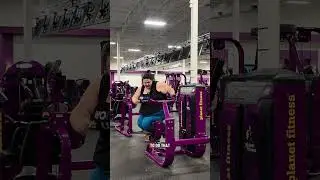 Новая серия! Кэлли пробует тренажеры: Rotary Torso Edition #planetfitnessfriend Fitness