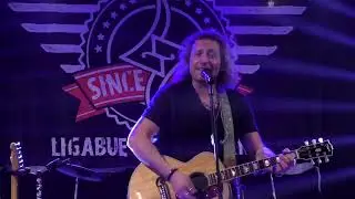 Tempodaliga Ligabue tribute band hai un momento dio? Live Voce & chitarra