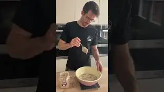 So f&uuml;tterst du Sauerteig | how to feed sourdough