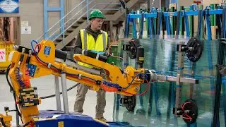 Robotic Glass Lifter Training | Holmesglen
