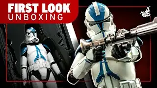 Hot Toys 501st Legion Clone Trooper Figure Unboxing | First Look