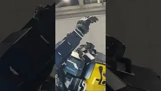 в Японии создали пилотируемый мех
