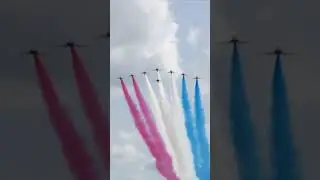 Red arrows flypast honours fallen VJ Day heroes on 80th anniversary #shorts