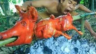 Smart boys cooking pig head & chicken very tasty👌👌👌