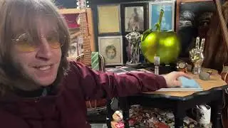 Beatles room! VLOG 3!