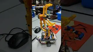 New project on robotics arm truck. Let's try one.#microbit #roboticsclass #stemforkids #roboticsarm