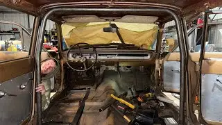 Roll cage build on a falcon gasser and the fitment is INSANE