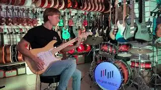 Звучание электрогитары Fabio ST200N, музыкальный магазин MAJOR MUSIC