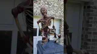 My finished crouching ghoul, with it's cemetery monument, that he sits on.