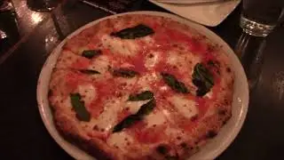 Deaf Mozzeria Pizza at SF Calif