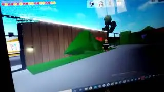 shawayne Evans is playing Roblox