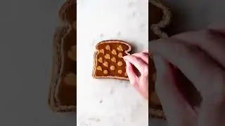 Toast art for fun 🍞💛 #toast #foodstylist #foodphotographer #foodstylist #toastart #shorts