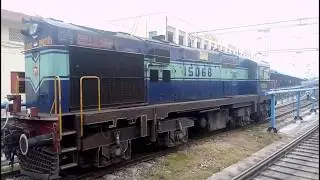 BZA WDP1 locomotive light roaming at Guntur railway station || Indian railways