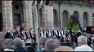 Olliños de mel interpretada por la Rondalla del Club de Campo de Ferrol