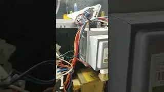 si un microondas no calienta, no solo es el magnetron. Tambien debes revisar los microsuiches