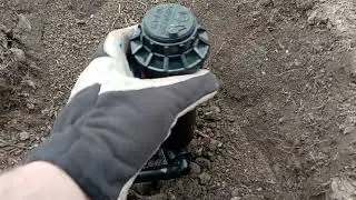 Install pop-up sprinklers without a deep trench | How a sprinkler swing joint works