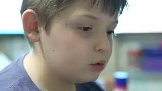 Живот со спектар - со аутизам и со бои на платно