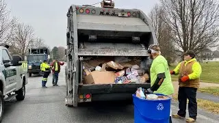 Borge Bros Mack MR Packing Heavy Post Xmas Recycling
