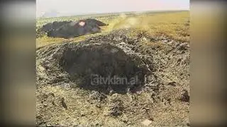 Fusha e aviacionit ushtarak n&euml; Kor&ccedil;&euml; mbillet me grur&euml; nga fshatar&euml;t - (20 N&euml;ntor 2002)
