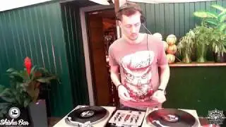 Vinyl set by dj Chalin (oldschool house)
