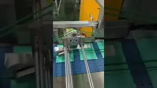 Factory shooting|Packing line combined by friction feeder, bagging machine, labeling machine