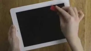 How to Clean an iPad Screen...Use a Gwee Racer!