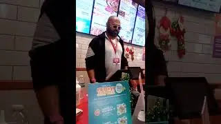 CHUCK E CHEESE 😯 ENTRANCE