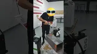 200 W Pulse Laser Cleaning Machine --Handheld Laser Rust Remover#shorts #lasercleaner